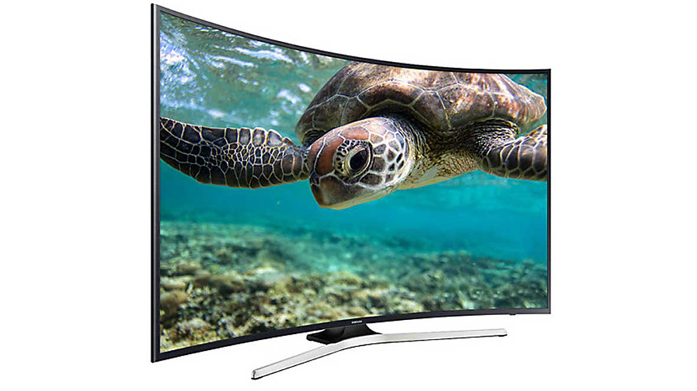 تلویزیون ۵۵ اینچ سامسونگ NU7950 با تصویری از لاک‌پشت زیر دریا