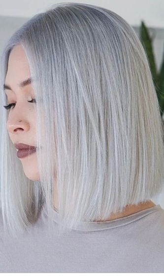 رنگ مو نقره‌ای روی موهای باب