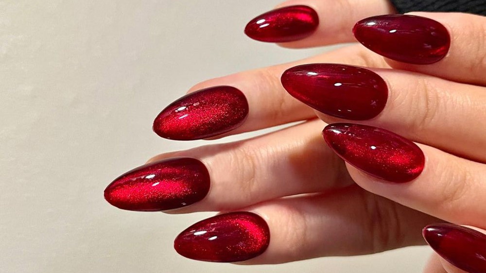 لاک ژل ایس هفت رنگ قرمز زرشکی