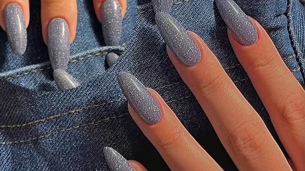 لاک اکلیلی هفت رنگ نقره‌ای دلفینی