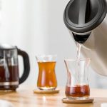 سرو چای با چای ساز برقی