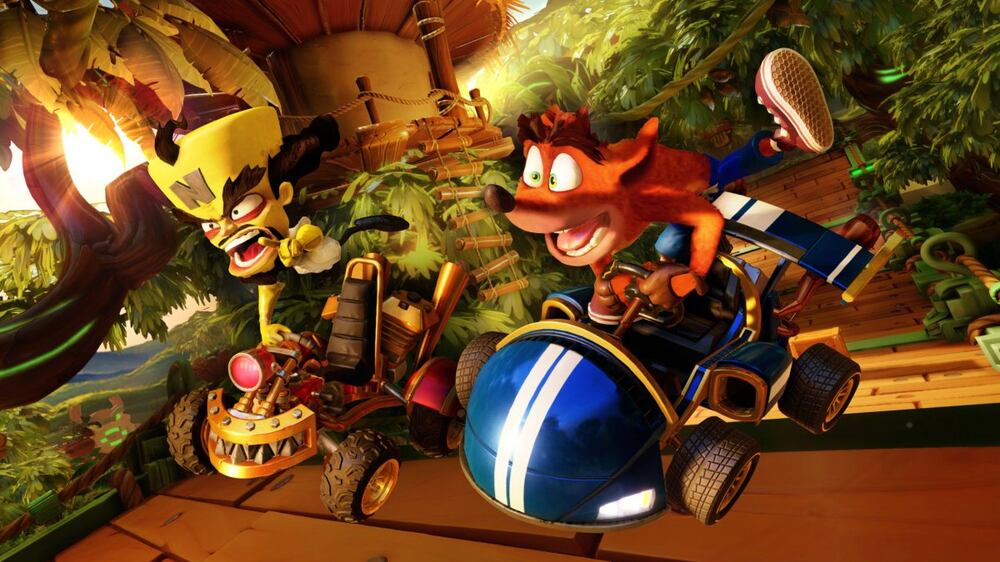 تصویر بازی Crash Team Racing Nitro-Fueled که شخصیتهای اصلی بازی را در حال مسابقه نشان میدهد