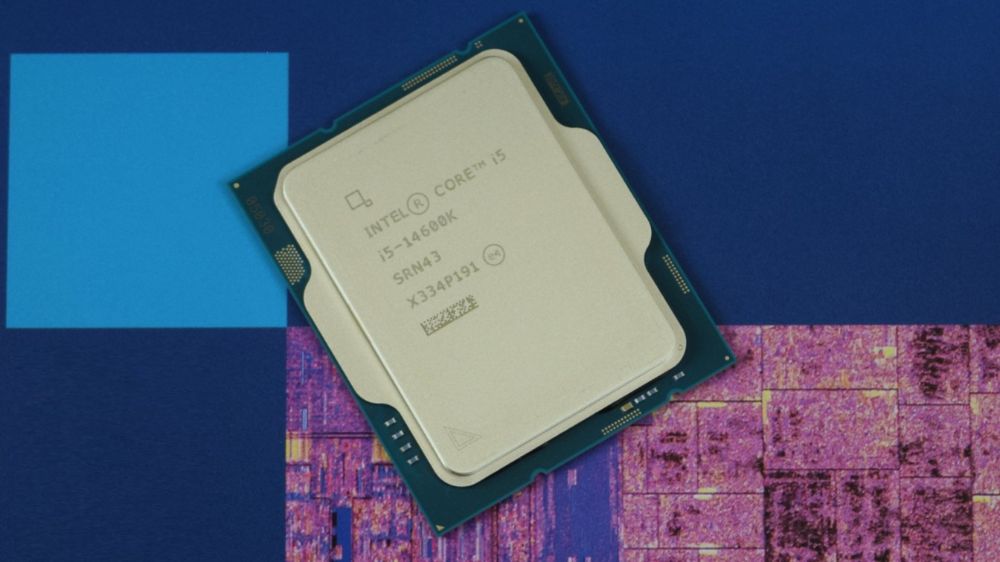 پردازنده اینتل مدل Core i5-14600K با پسزمینه سفید و بنفش