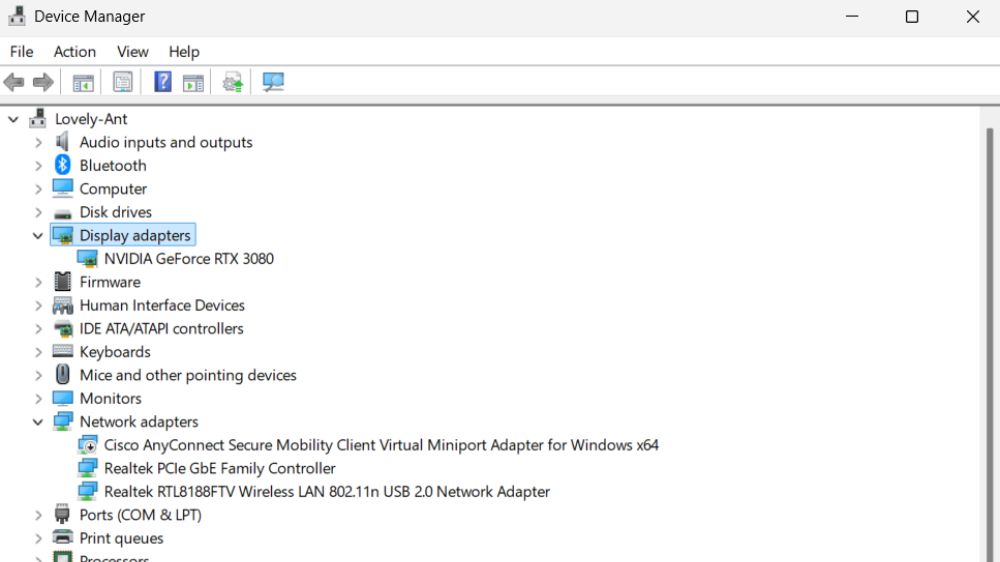 اسکرینشات بخش Device Manager در ویندوز ۱۱ که آداپتور نمایشگر را نشان میدهد با پسزمینه سفید
