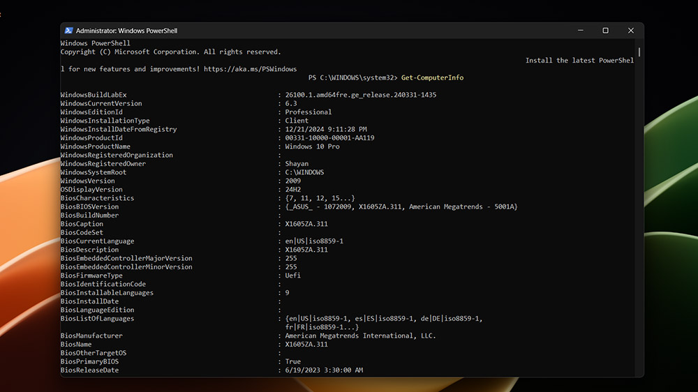 اسکرین شات در حال نمایش دستور مشخصات سیستم در ابزار PowerShell ویندوز ۱۱