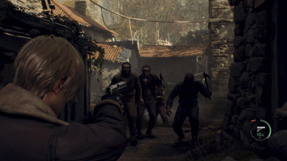 لئون در حال شلیک به زامبیها در بازی Resident Evil 4 Remake