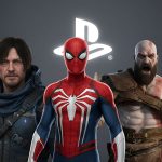 اسپایدر من، کریتوس و سم پورتر در کنار هم در پس‌زمینه مینیمال خاکستری با لوگو PS4