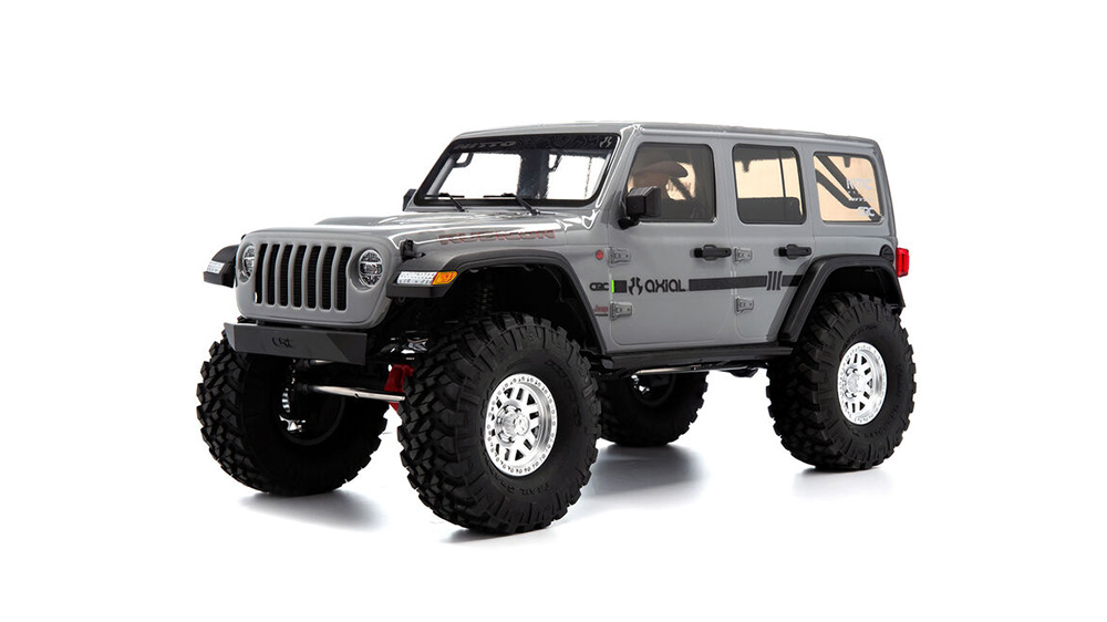 ماشین کنترلی Axial SCX10 III مدل جیپ رانگلر در پس‌زمینه سفید ساده