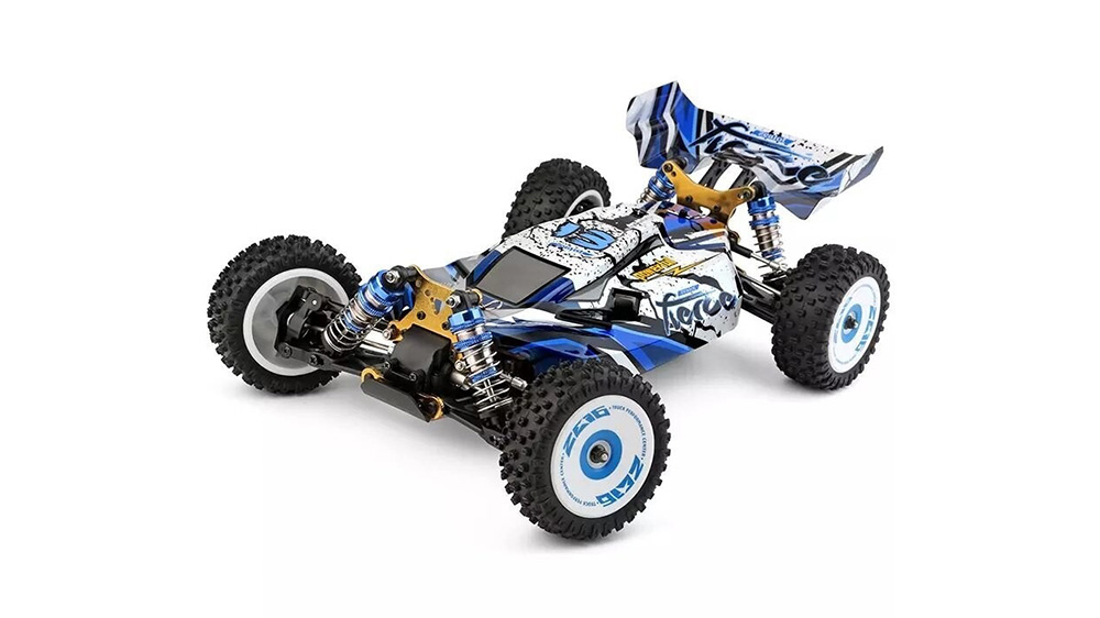 ماشین کنترلی WLToys 124017 در پس‌زمینه سفید ساده